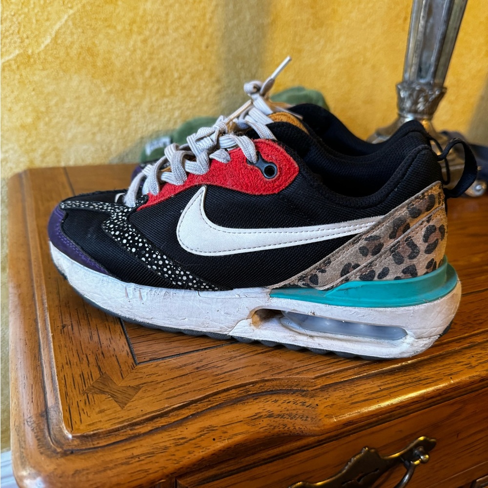 Nike Air Max Dawn SE